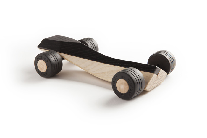 spliner F1 black wooden toy car maarten olden